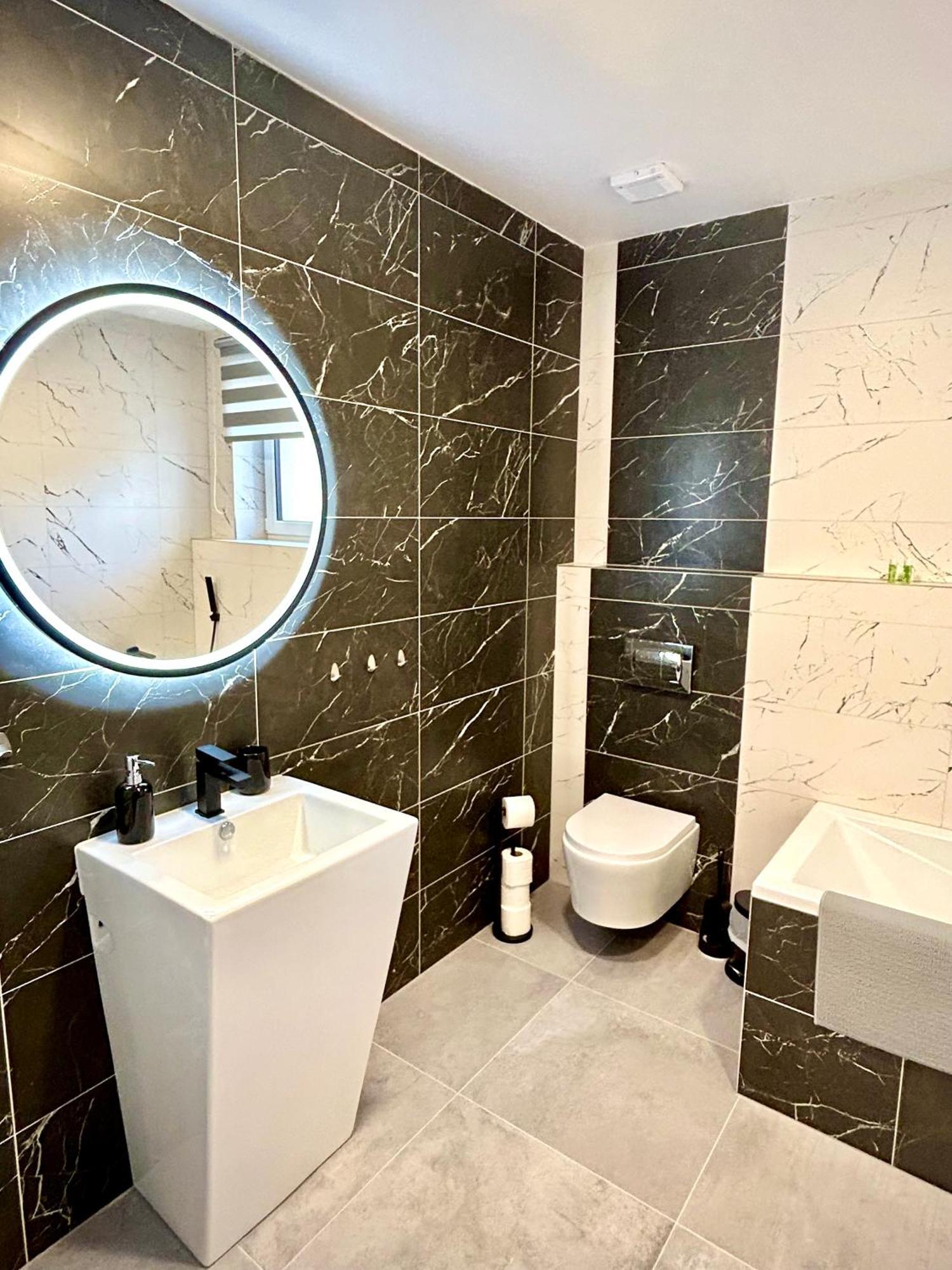 Apartmany Premium Se Soukromym Parkovanim Česká Lípa Kültér fotó